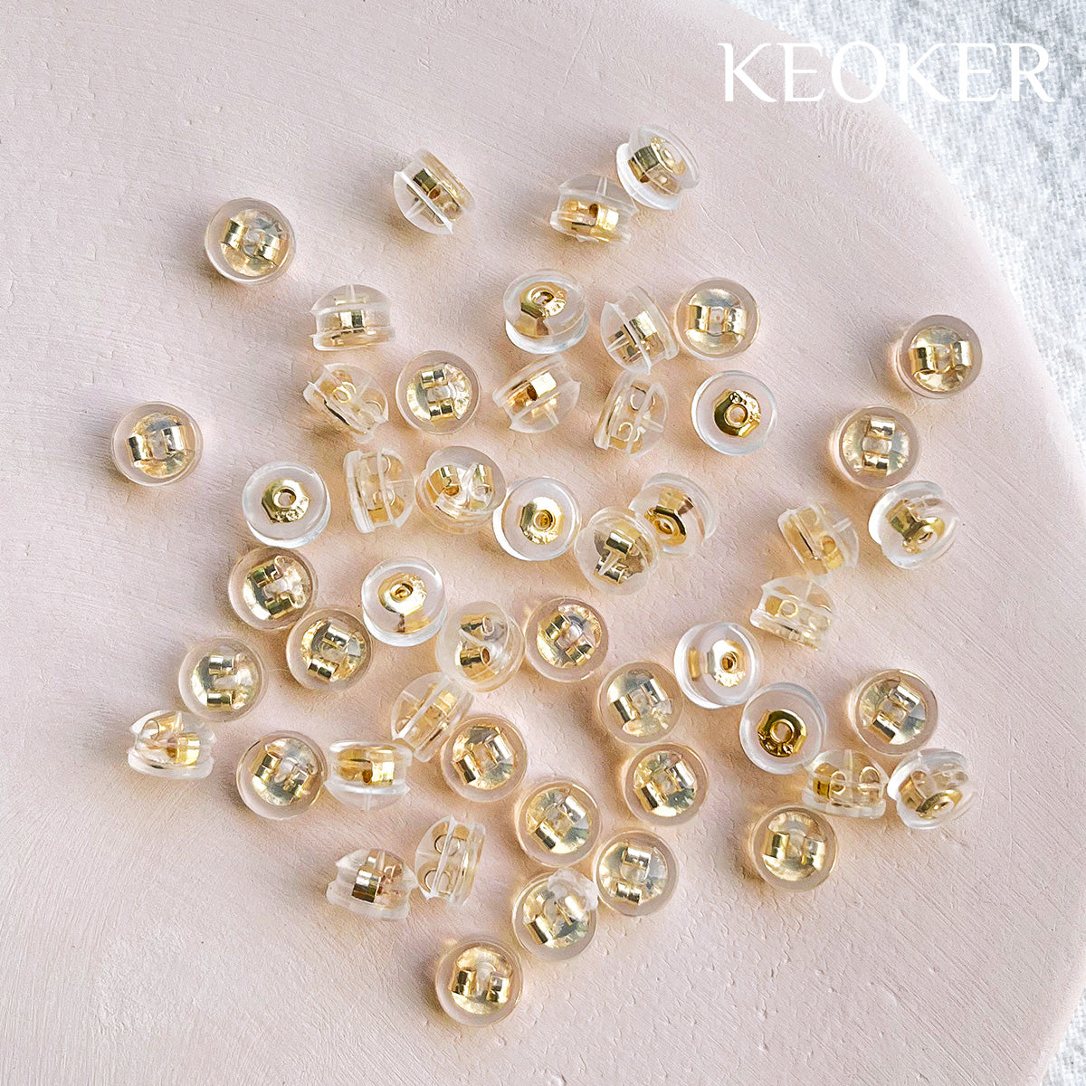 Tapones para pendientes rellenos de oro de 14 quilates de KEOKER con cubiertas de silicona (50 piezas)